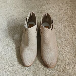 Booties Dolce Vita size 8 worn once. 2" heel, suede upper